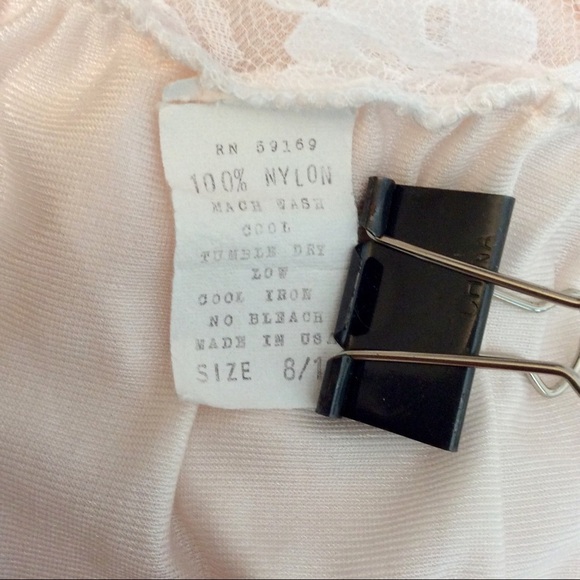 Vintage blush pink housecoat lace tie front. - Picture 6 of 8